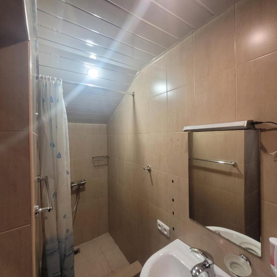 Hotel In Center Of エレバン エクステリア 写真